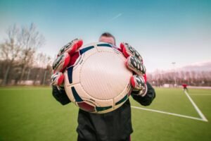 sport-soccer-football-stadium-goal-player-644068-pxhere.com